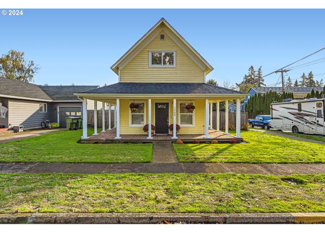 Property at 1500 E 2nd St, Newberg, OR 97132, 3 beds, 2 baths