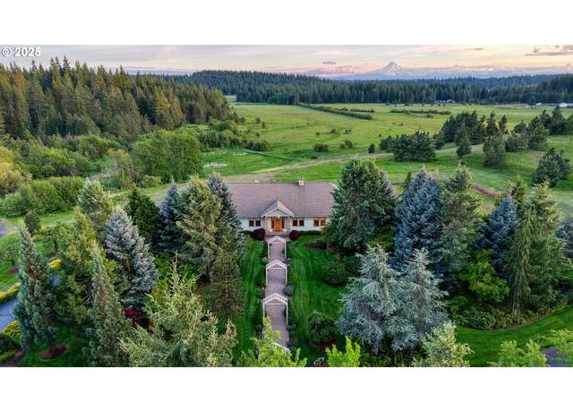 Property at 986 Snowden Rd, White Salmon, WA 98672, 4 beds, 4.5 baths