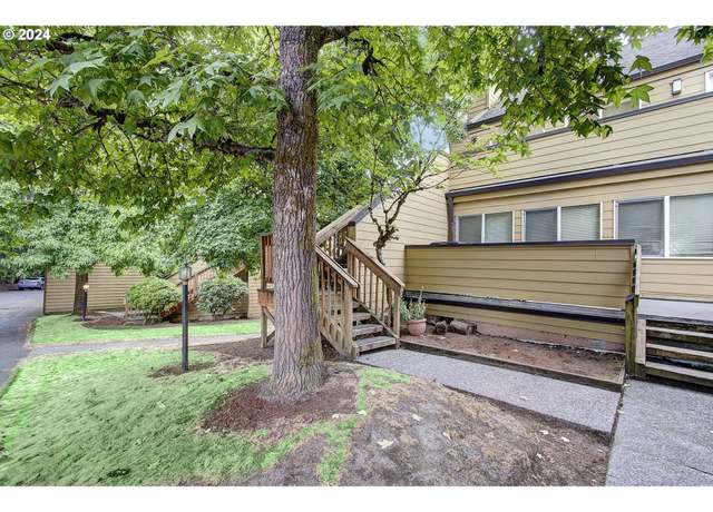 Property at 1611 NE 113th St, Vancouver, WA 98686, 3 beds, 1 bath