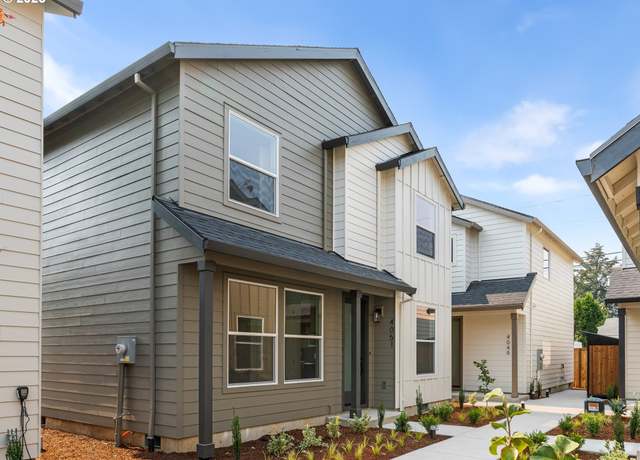 Property at 4051 SE 115th Ave, Portland, OR 97266, 2 beds, 2.5 baths
