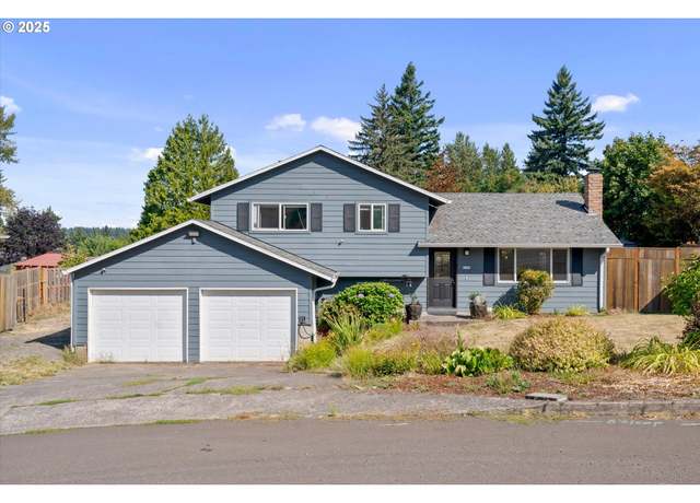 Property at 8505 SE 93rd Ct, Portland, OR 97266, 3 beds, 2.5 baths