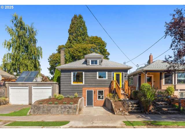 Property at 3425 SE Lincoln St, Portland, OR 97214, 4 beds, 3 baths