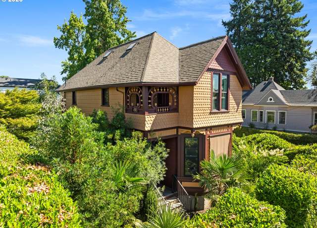 Property at 1235 SE Clinton St, Portland, OR 97202, 3 beds, 2 baths