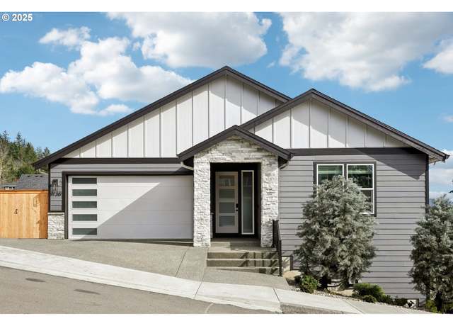 Property at 1730 N 12th St, Washougal, WA 98671, 5 beds, 3.5 baths
