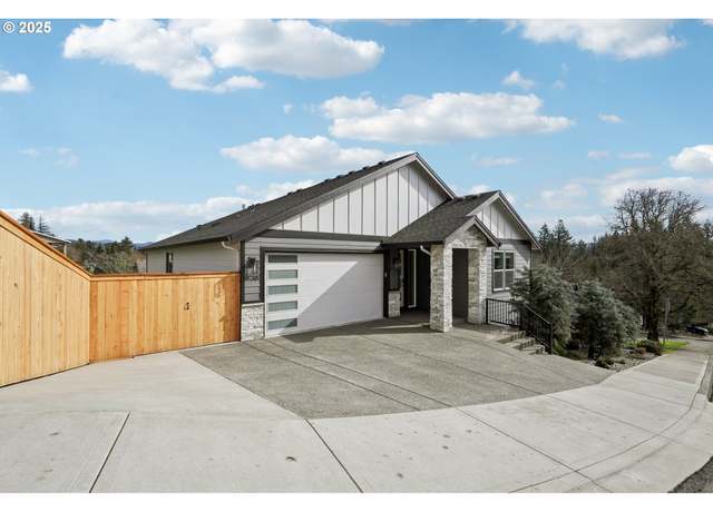 Property at 1730 N 12th St, Washougal, WA 98671, 5 beds, 3.5 baths