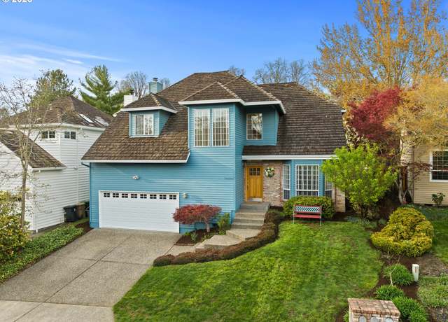 Property at 5153 Greensborough Ct, Lake Oswego, OR 97035, 4 beds, 2.5 baths