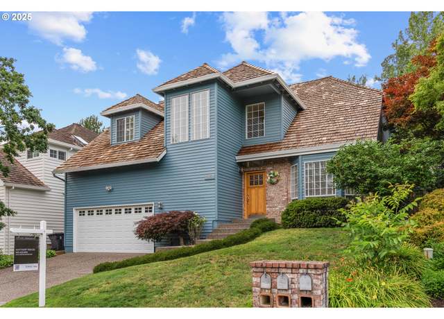 Property at 5153 Greensborough Ct, Lake Oswego, OR 97035, 4 beds, 2.5 baths