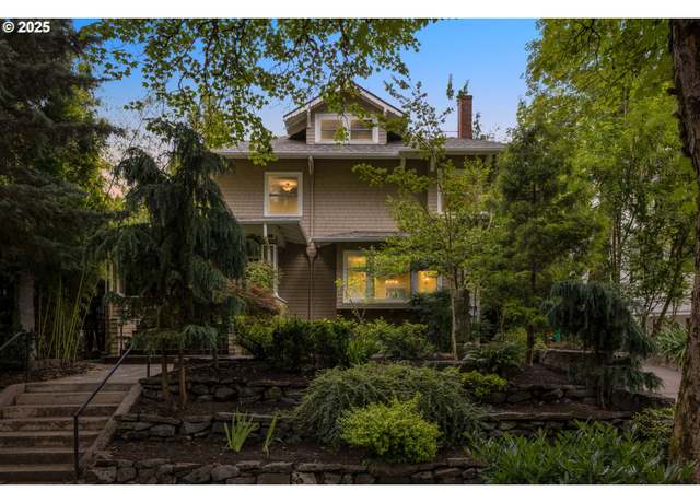 Property at 612 SE 16th Ave, Portland, OR 97214, 6 beds, 4 baths