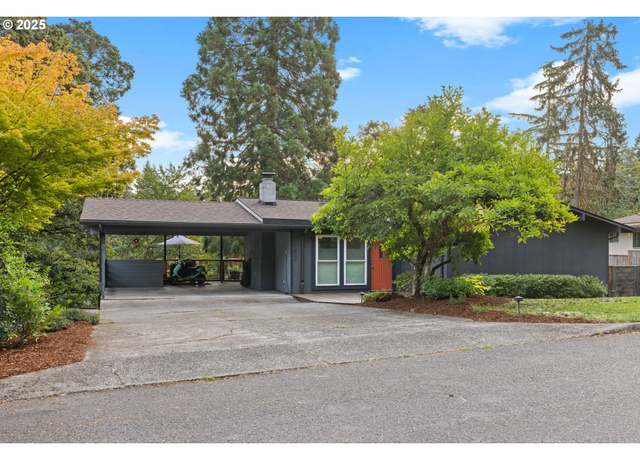 Property at 19623 White Cloud Cir, West Linn, OR 97068, 4 beds, 1.5 baths