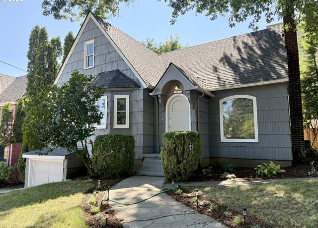 Property at 323 NE 47th Ave, Portland, OR 97213, 3 beds, 2 baths