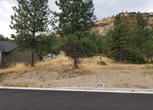 Property at 2418 W 15th St, The Dalles, OR 97058