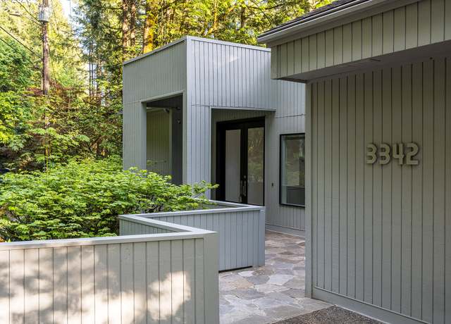 Property at 3342 SW Fairmount Blvd, Portland, OR 97239, 3 beds, 2.5 baths