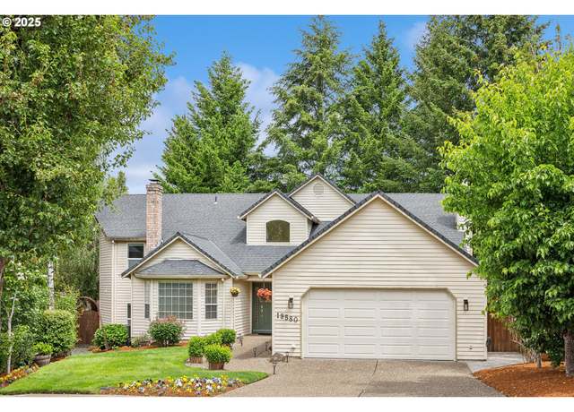 Property at 19580 SW 56th Ct, Tualatin, OR 97062, 4 beds, 3.5 baths