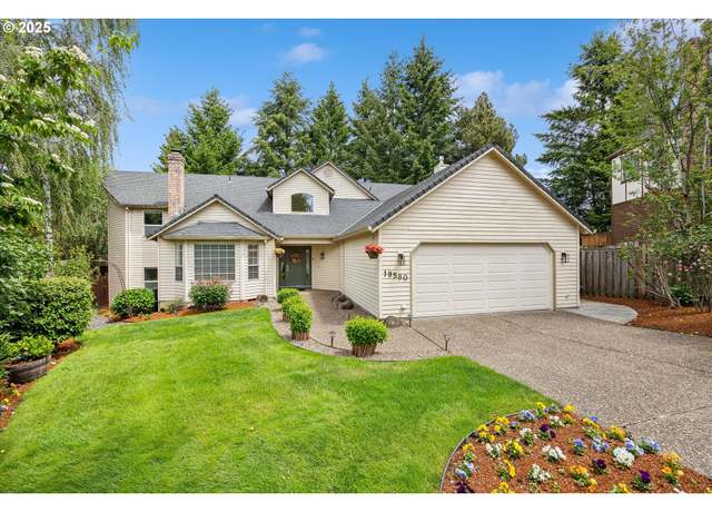 Property at 19580 SW 56th Ct, Tualatin, OR 97062, 4 beds, 3.5 baths