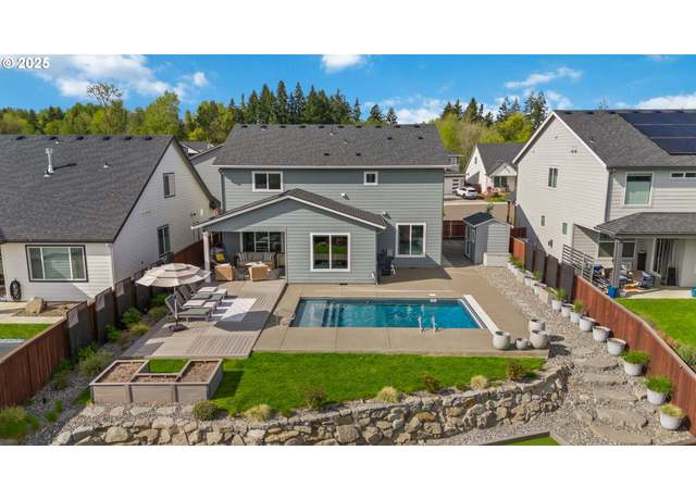 Property at 4815 S 12th Cir, Ridgefield, WA 98642, 5 beds, 3.5 baths