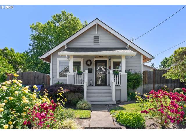 Property at 4604 SE 30th Ave, Portland, OR 97202, 2 beds, 1 bath