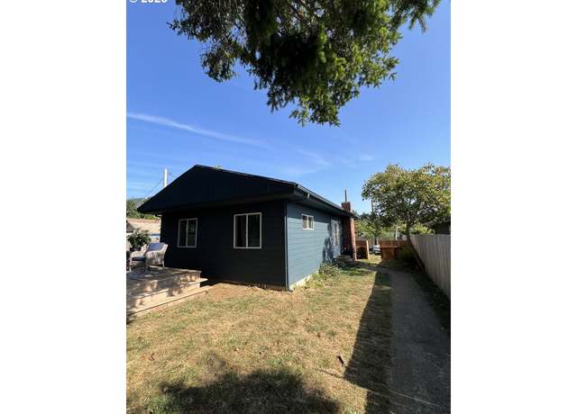 Property at 94250 3rd St, Gold Beach, OR 97444, 2 beds, 1 bath