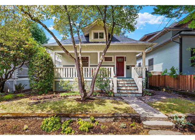 Property at 2307 SE 37th Ave, Portland, OR 97214, 3 beds, 2 baths