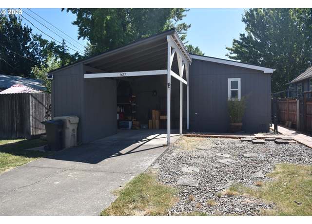 Property at 1667 NW Highland Dr, Corvallis, OR 97330, 3 beds, 2 baths