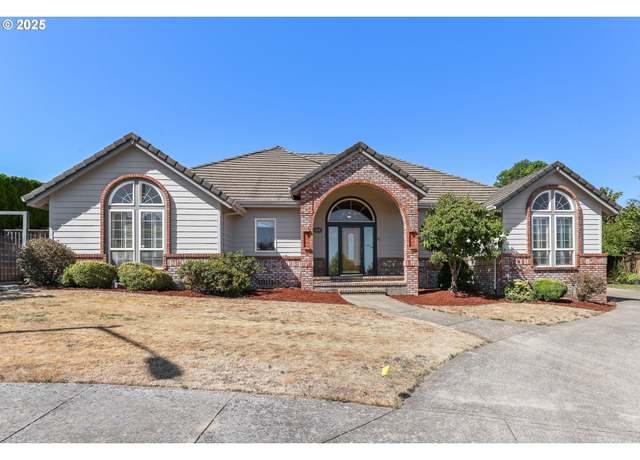Property at 790 NW Morning View Ct, Mcminnville, OR 97128, 3 beds, 2.5 baths