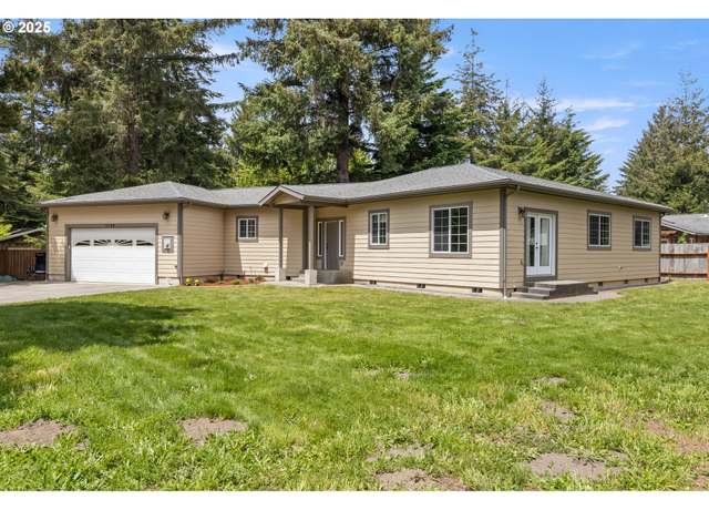 Property at 1143 9th St SE, Bandon, OR 97411, 3 beds, 2.5 baths