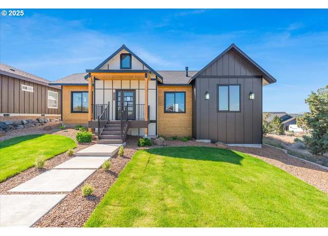 Property at 1081 SE Balsamroot Ln, Madras, OR 97741, 3 beds, 2 baths