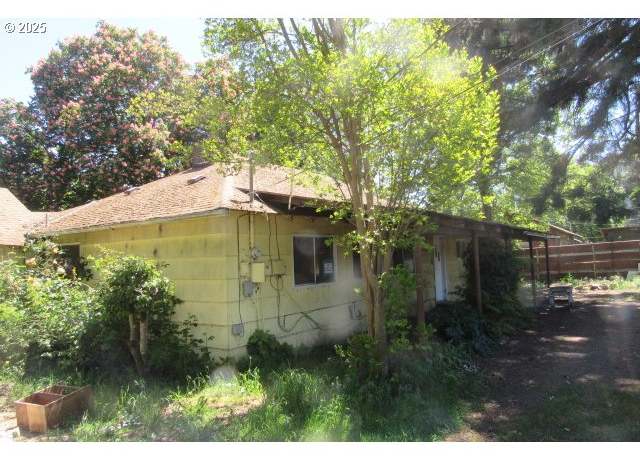 Property at 509 Dyke Rd, Dillard, OR 97432, 2 beds, 1 bath