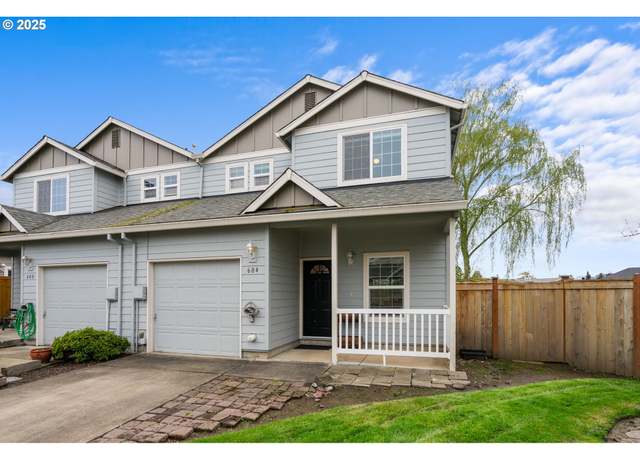 Property at 604 E Hampton Ln, Newberg, OR 97132, 2 beds, 2.5 baths