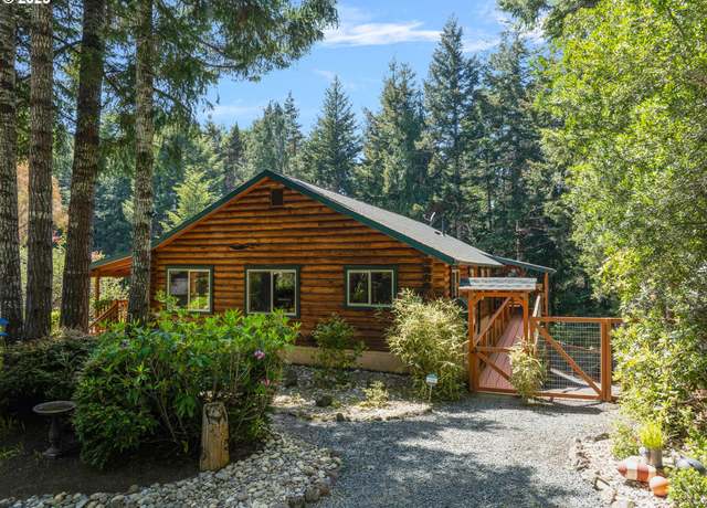 Property at 89008 Towhee Ln, Bandon, OR 97411, 4 beds, 3 baths