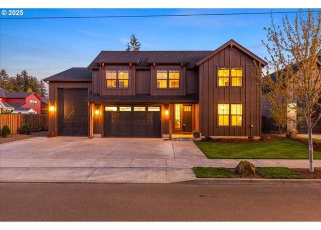 Property at 1010 SE Darrow Rd, Estacada, OR 97023, 3 beds, 2.5 baths