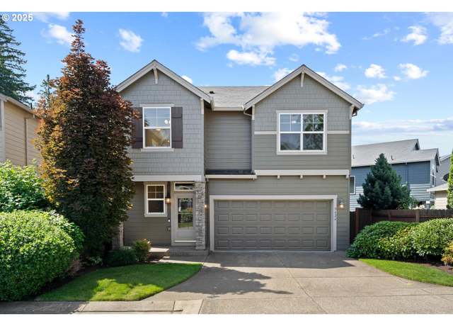 Property at 5626 NE Vino Ct, Hillsboro, OR 97124, 3 beds, 2.5 baths