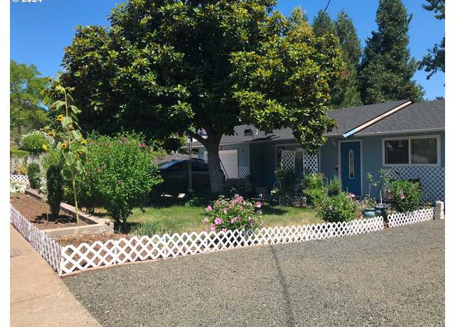 Property at 1861 NW Keasey St, Roseburg, OR 97471, 3 beds, 1 bath