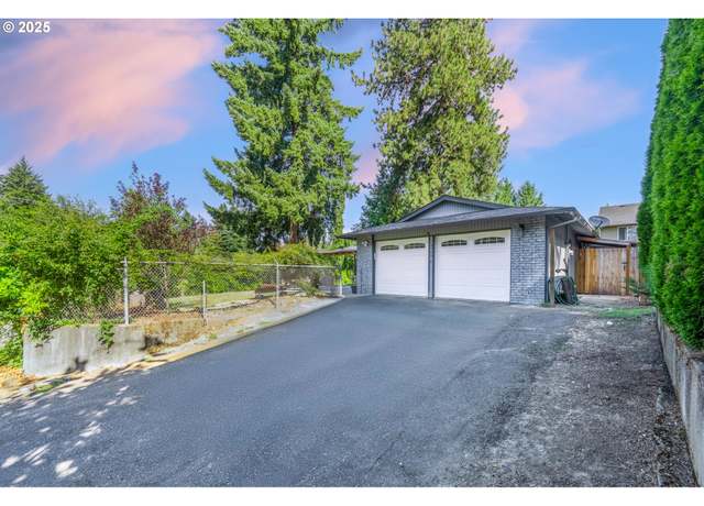 Property at 18465 SW Pheasant Ln, Beaverton, OR 97003, 3 beds, 2 baths