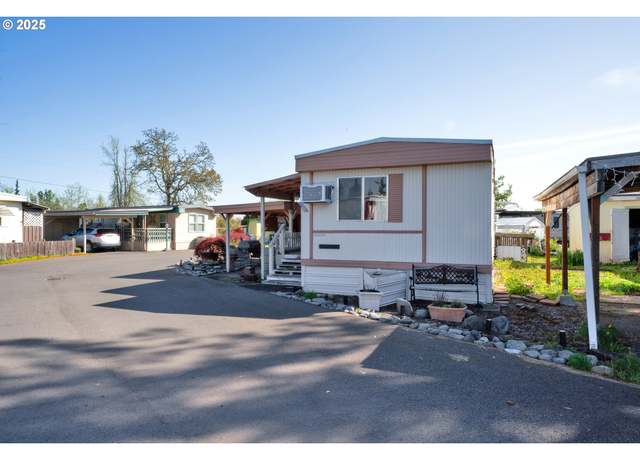 Property at 400 N Mill St #11, Creswell, OR 97426, 2 beds, 1 bath