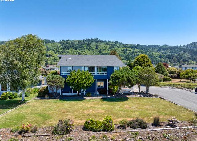 Property at 15263 Oceanview Dr, Brookings, OR 97415, 3 beds, 3 baths
