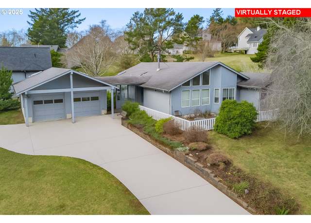 Property at 341 Combs Cir, Yachats, OR 97498, 2 beds, 2 baths