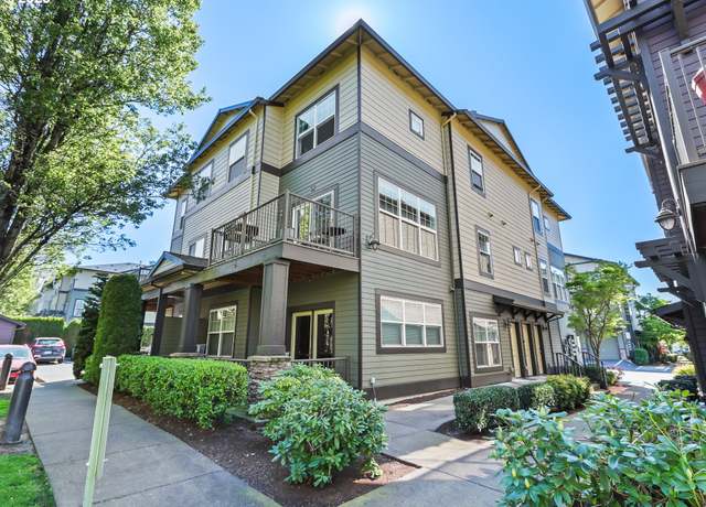 Property at 11225 SE Causey Cir, Happy Valley, OR 97086, 3 beds, 2.5 baths