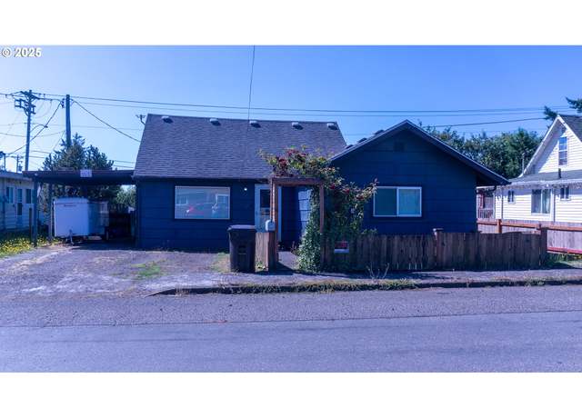 Property at 2417 10th St, Tillamook, OR 97141, 3 beds, 1 bath