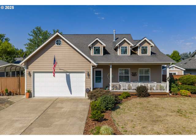 Property at 896 29th Ave, Sweet Home, OR 97386, 4 beds, 2.5 baths