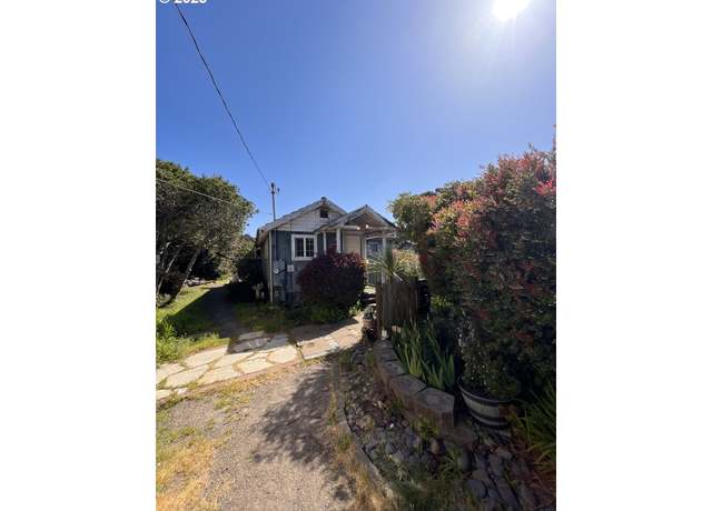 Property at 4576 Foulweather St, Florence, OR 97439, 1 bed, 1 bath
