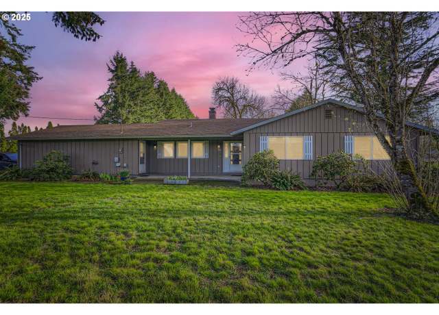 Property at 11560 S Mulino Rd, Canby, OR 97013, 3 beds, 2.5 baths