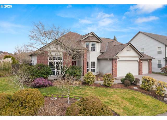 Property at 4806 NW 135th St, Vancouver, WA 98685, 4 beds, 2.5 baths