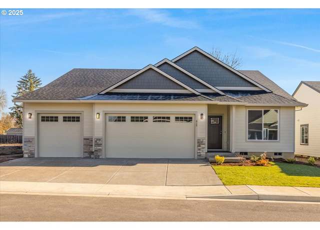 Property at 415 S Cedar St, Yamhill, OR 97148, 3 beds, 2 baths