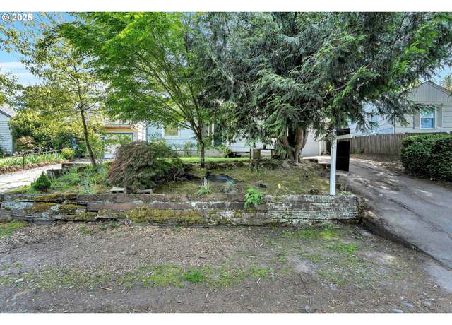 Property at 5600 SW Florida St, Portland, OR 97219, 2 beds, 1 bath