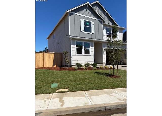 Property at 352 W 17th St, Lafayette, OR 97127, 5 beds, 3 baths