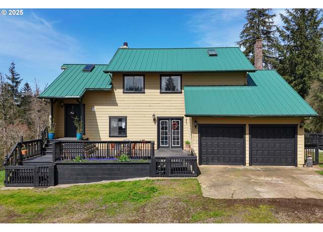 Property at 43737 SE Erin Ln, Sandy, OR 97055, 5 beds, 3.5 baths