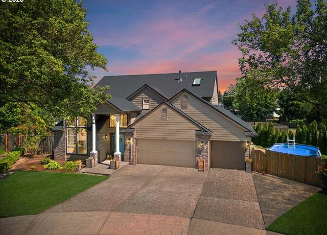Property at 31404 SW Kensington Dr, Wilsonville, OR 97070, 3 beds, 2.5 baths