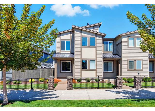 Property at 4156 SE Century Blvd, Hillsboro, OR 97123, 3 beds, 2.5 baths