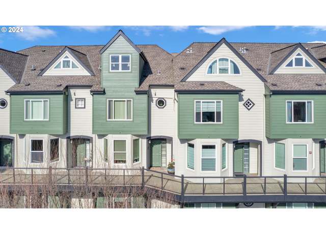 Property at 905 N Harbour Dr #6, Portland, OR 97217, 3 beds, 3.5 baths