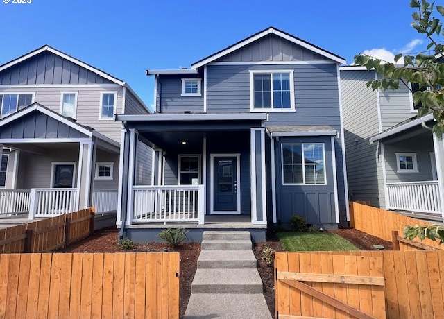 Property at 1245 Parkside Ave, Woodburn, OR 97071, 3 beds, 2.5 baths